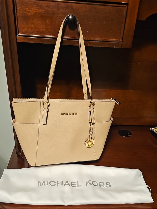 Michael Kors Handbags - Michael Kors Nude Beige Saffiano Shoulder Tote with Gold Charm